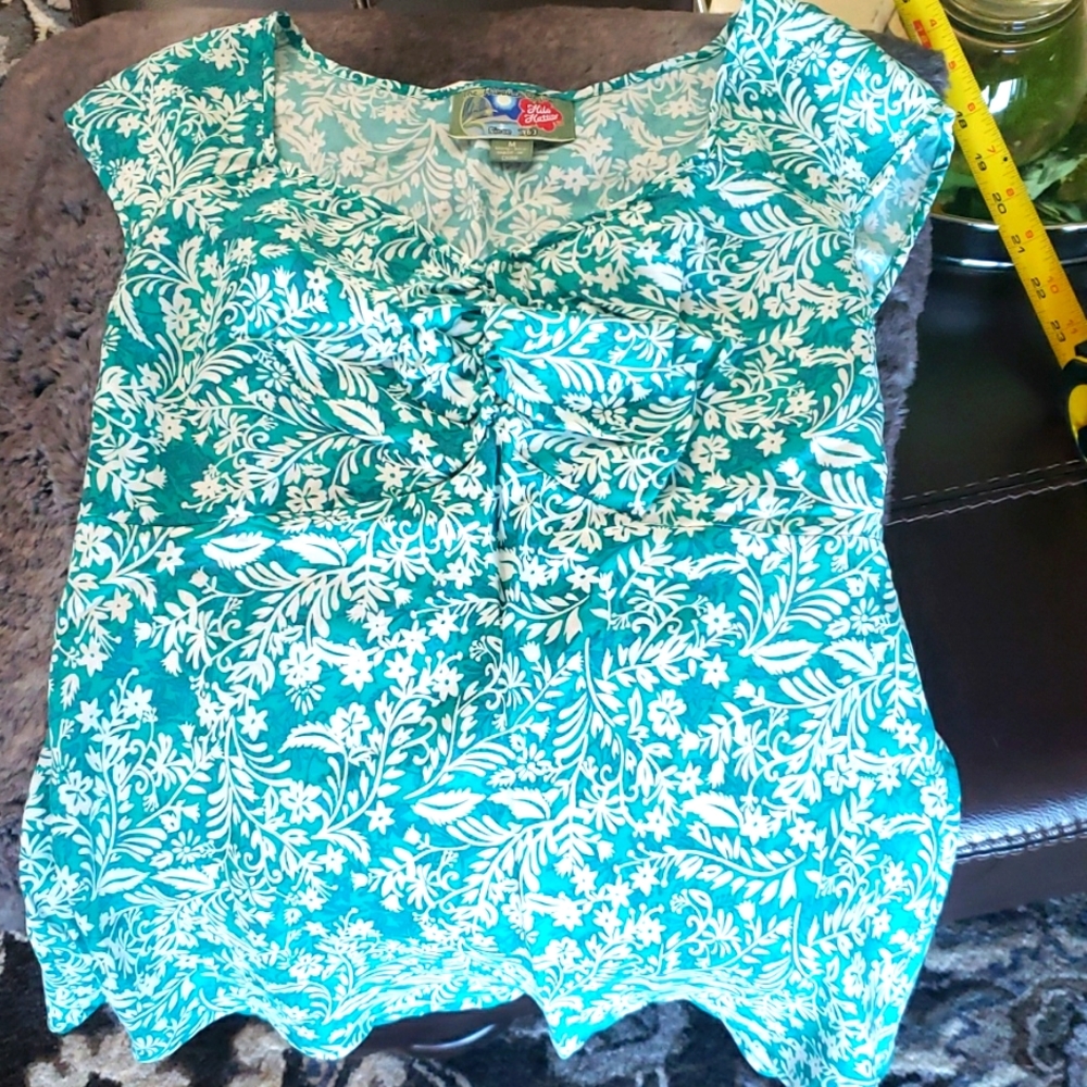 Silk Hilo Hattie too